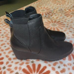 Bass Black Boots Womens Size 10 Preowned